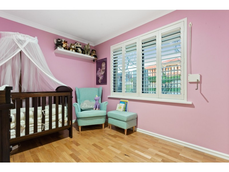 18 Careening Way, Coogee WA 6166