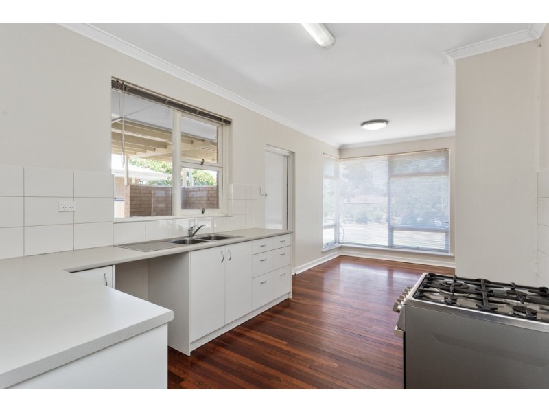 84 Calista Avenue, Calista WA 6167