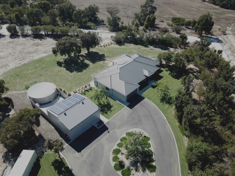 37 Frayne Place, Wandi WA 6167