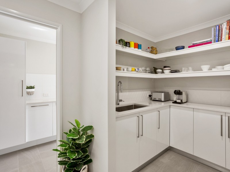 37 Frayne Place, Wandi WA 6167