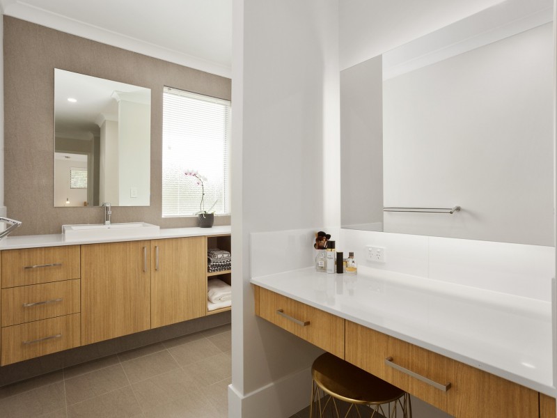 37 Frayne Place, Wandi WA 6167