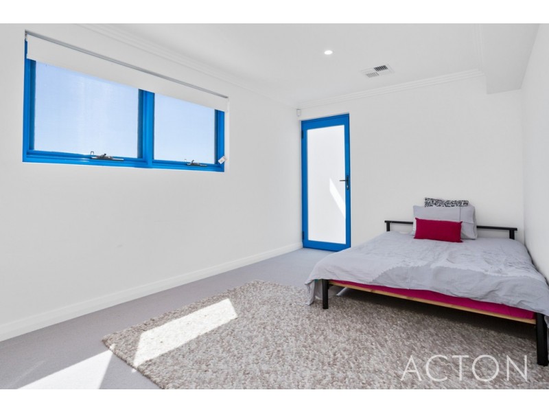 6/12 Boyd Crescent, Hamilton Hill WA 6163