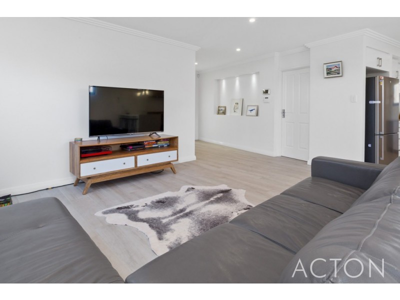 6/12 Boyd Crescent, Hamilton Hill WA 6163