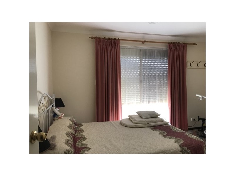 15 Vlaming Rise, Coogee WA 6166