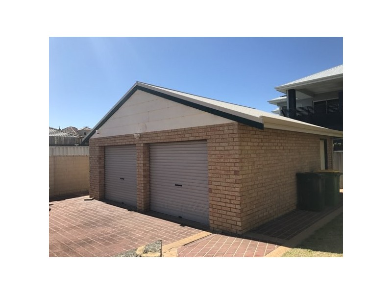 15 Vlaming Rise, Coogee WA 6166