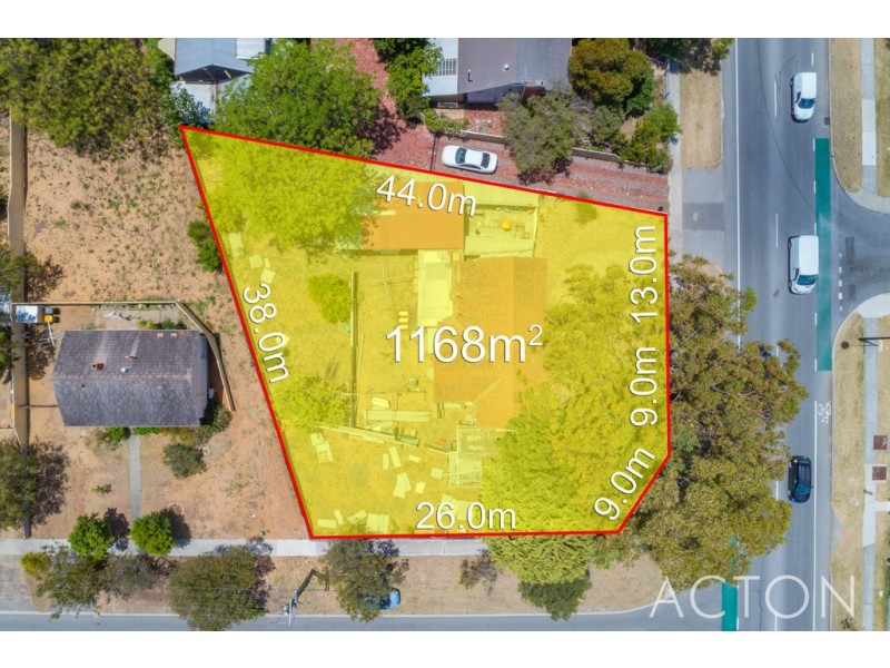 30 Winterfold Road, Hilton WA 6163