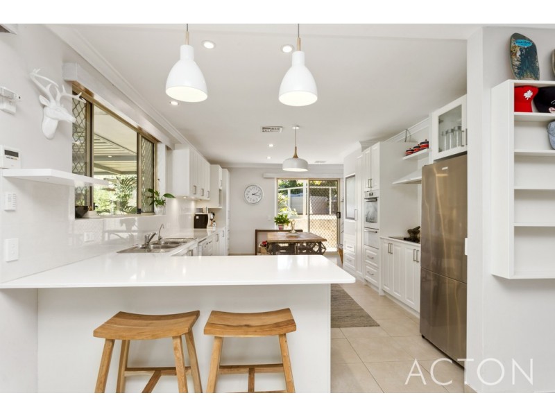 27 Beach Road, Coogee WA 6166