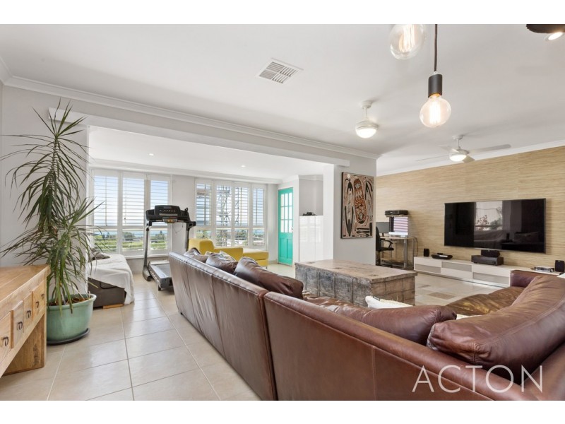 27 Beach Road, Coogee WA 6166