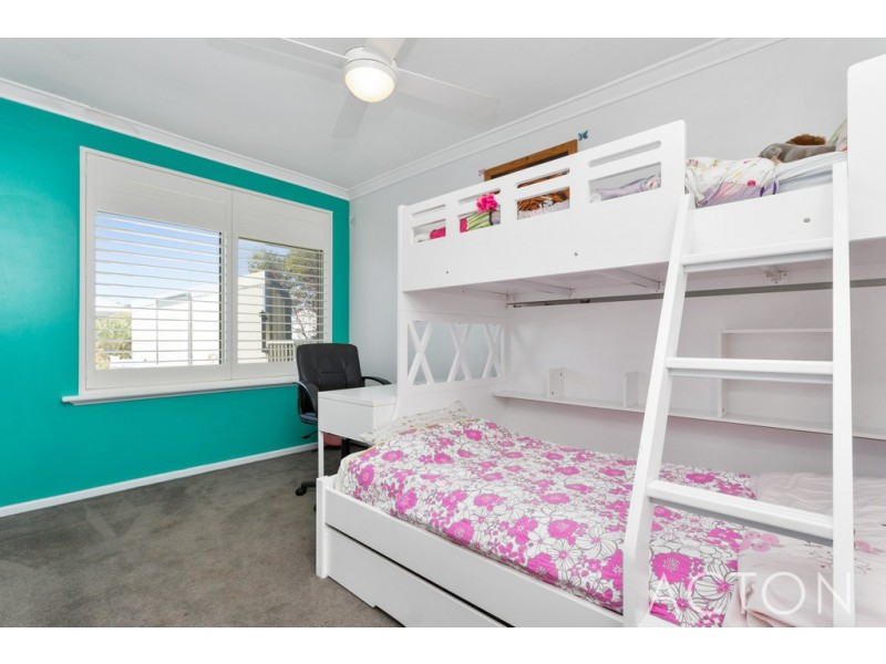 27 Beach Road, Coogee WA 6166