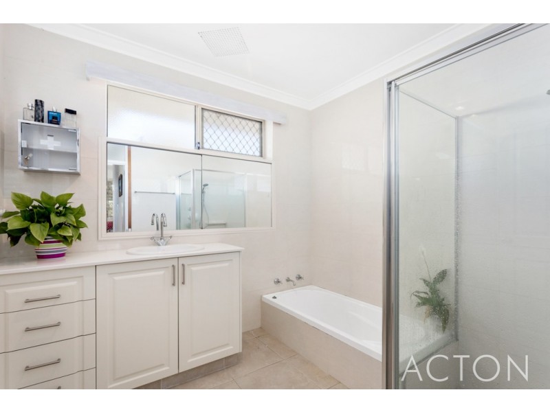 27 Beach Road, Coogee WA 6166