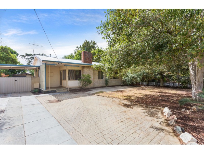 12 Treeby Street, Coolbellup WA 6163