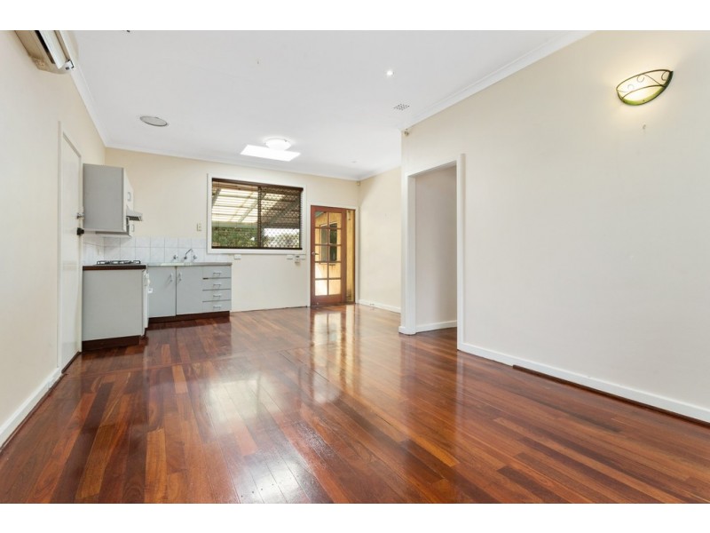 12 Treeby Street, Coolbellup WA 6163