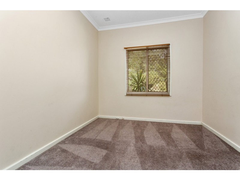 12 Treeby Street, Coolbellup WA 6163