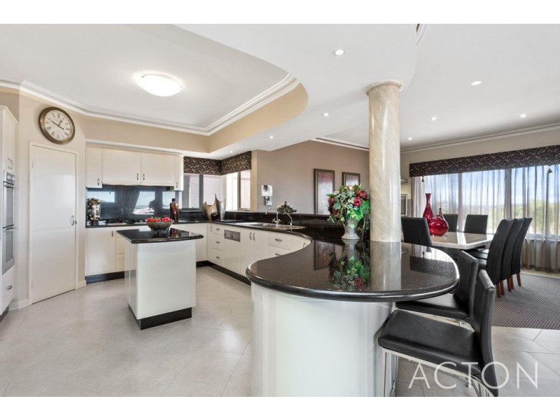 4 Charlotte View, Coogee WA 6166