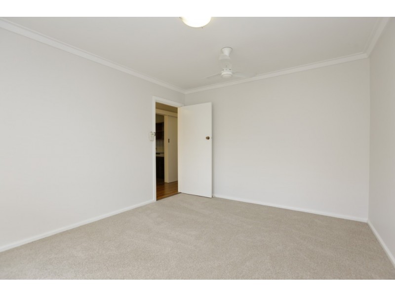 11 Hotspur Road, Spearwood WA 6163