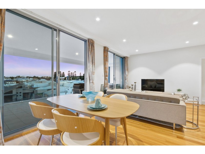 19/13 O’Connor Close, North Coogee WA 6163