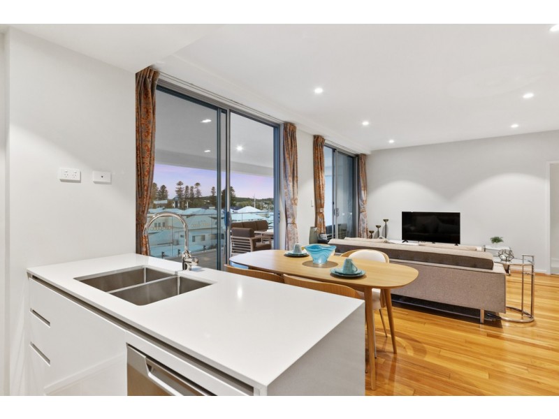 19/13 O’Connor Close, North Coogee WA 6163