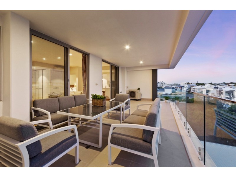 19/13 O’Connor Close, North Coogee WA 6163