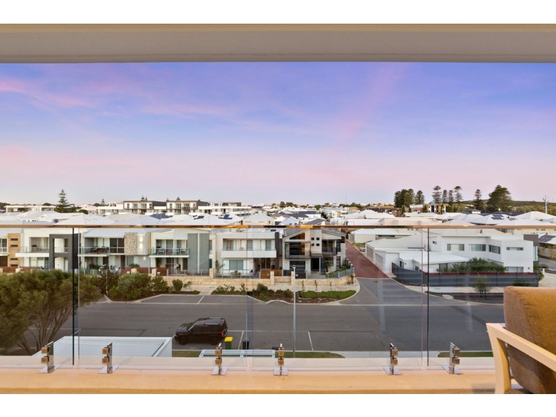 19/13 O’Connor Close, North Coogee WA 6163