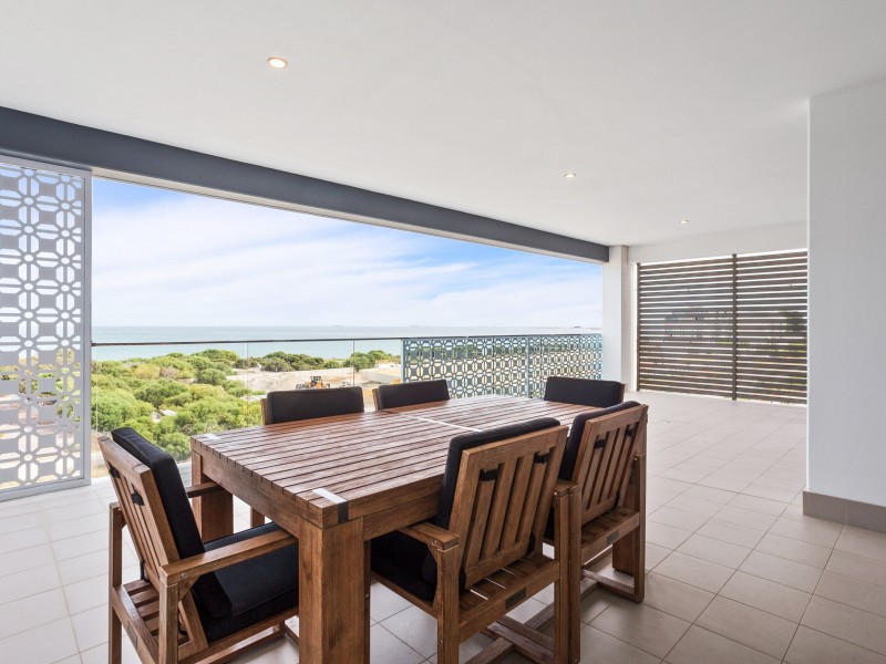 22/13 O’Connor Close, North Coogee WA 6163