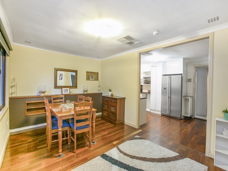 14 Belarius Street, Coolbellup WA 6163