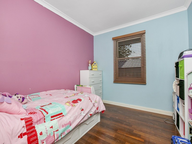 14 Belarius Street, Coolbellup WA 6163