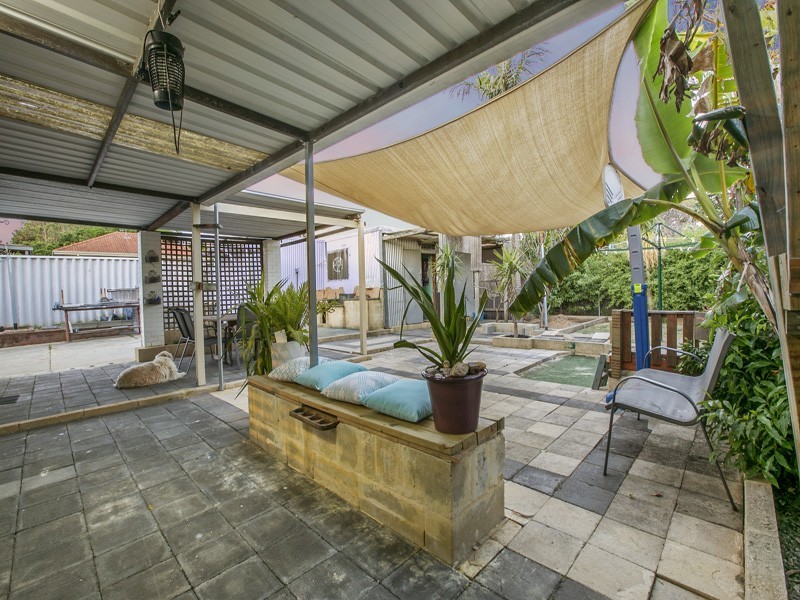 14 Belarius Street, Coolbellup WA 6163