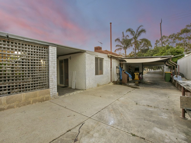 14 Belarius Street, Coolbellup WA 6163