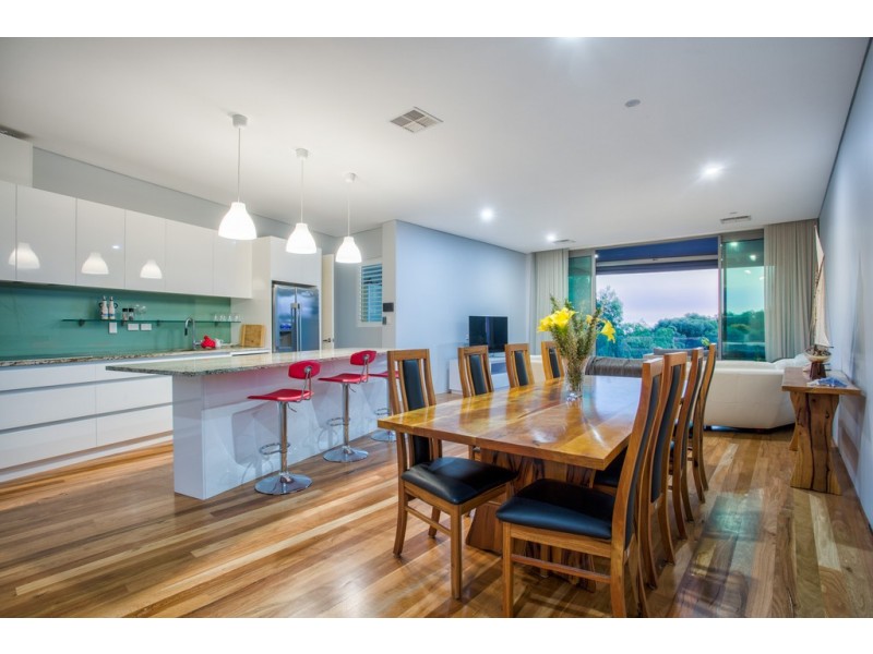 35 Perlinte View, North Coogee WA 6163