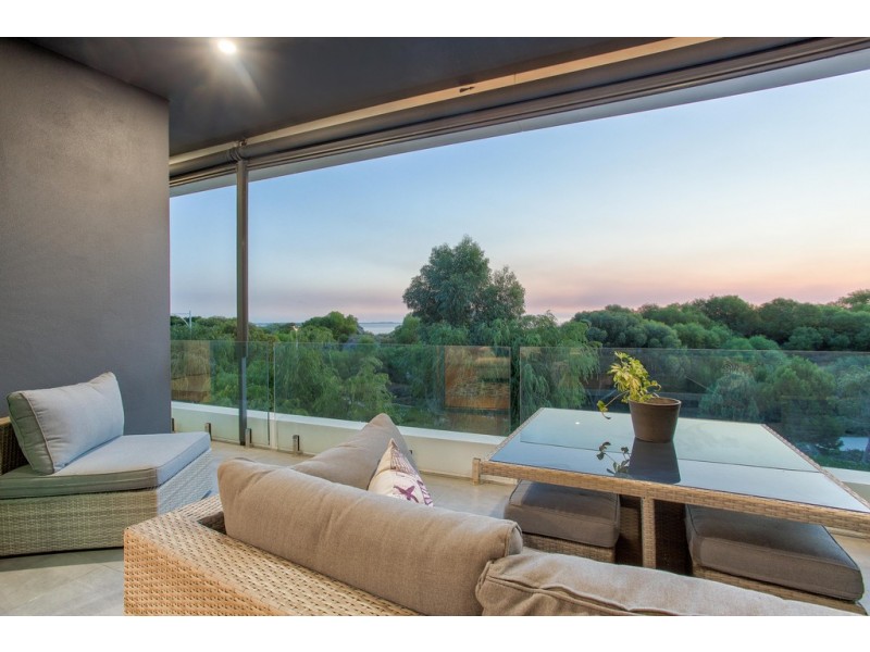 35 Perlinte View, North Coogee WA 6163