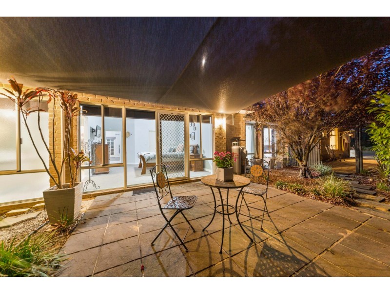 191 Craddon Road, Oakford WA 6121