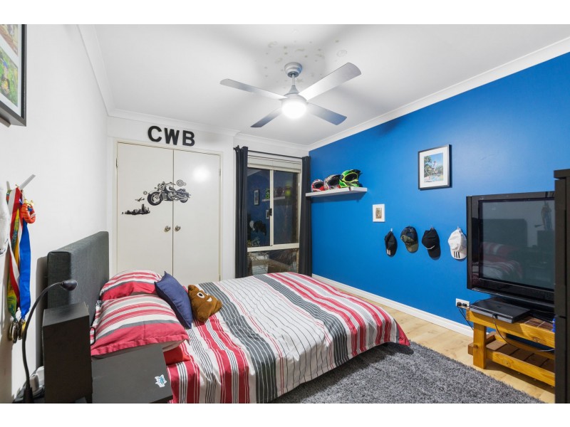 191 Craddon Road, Oakford WA 6121