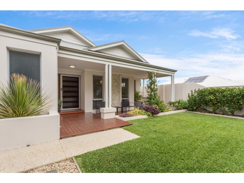 26 Troode Street, Munster WA 6166