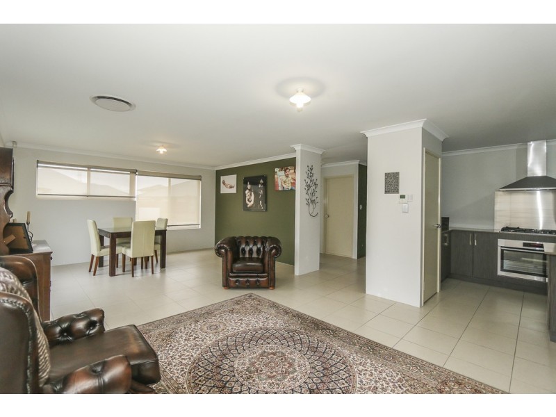 5 Ritter Approach, Piara Waters WA 6112