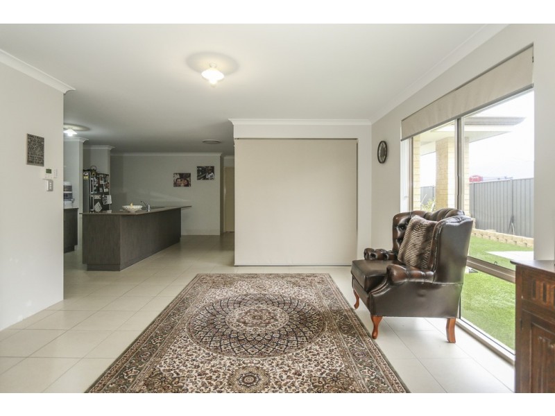 5 Ritter Approach, Piara Waters WA 6112