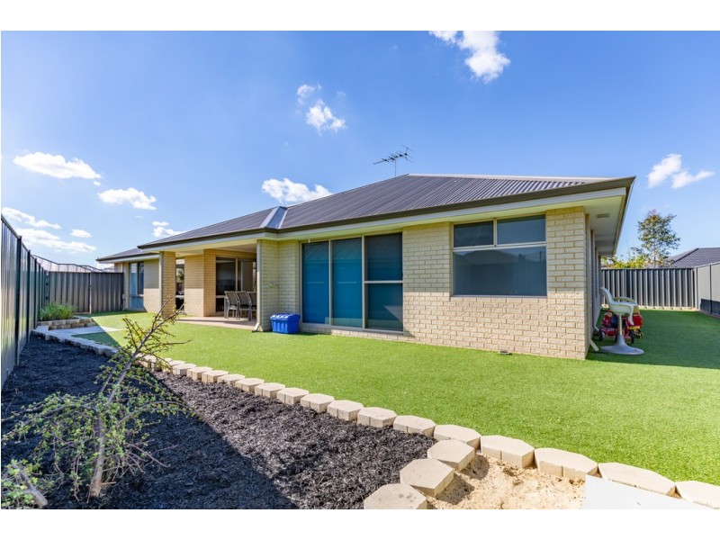 5 Ritter Approach, Piara Waters WA 6112