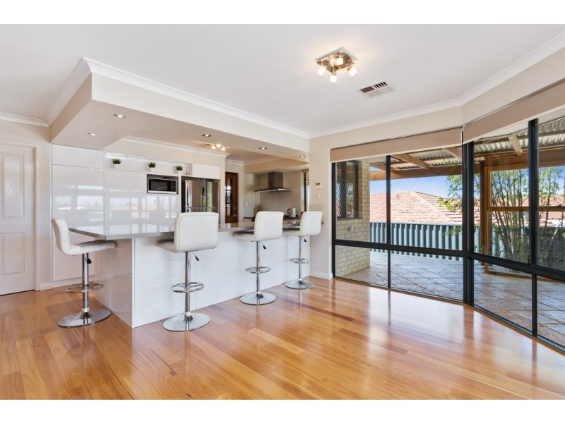 3 Bilcich Gardens, Spearwood WA 6163