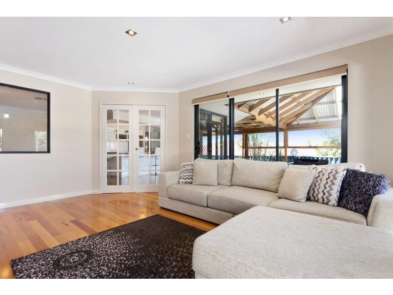 3 Bilcich Gardens, Spearwood WA 6163