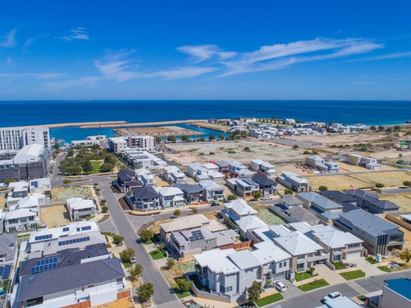 11 Devonshire Link, North Coogee WA 6163