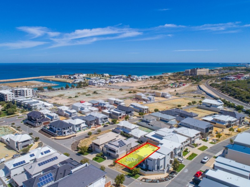 11 Devonshire Link, North Coogee WA 6163