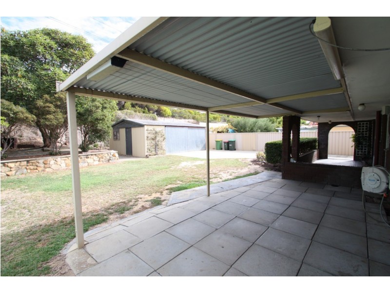 21 Claygate Road, Hamilton Hill WA 6163