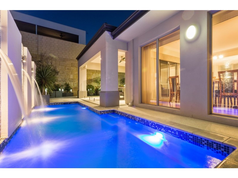 18 Hydaspe Vista, North Coogee WA 6163