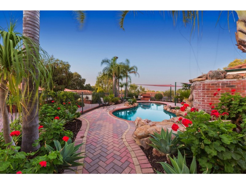 14/33 Paddington Court, Bibra Lake WA 6163