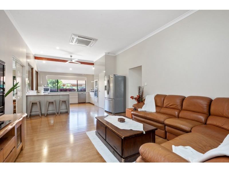 1 Treaty Oak Cove, Bibra Lake WA 6163