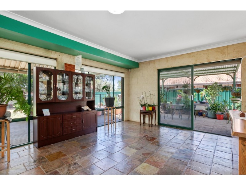 1 Treaty Oak Cove, Bibra Lake WA 6163