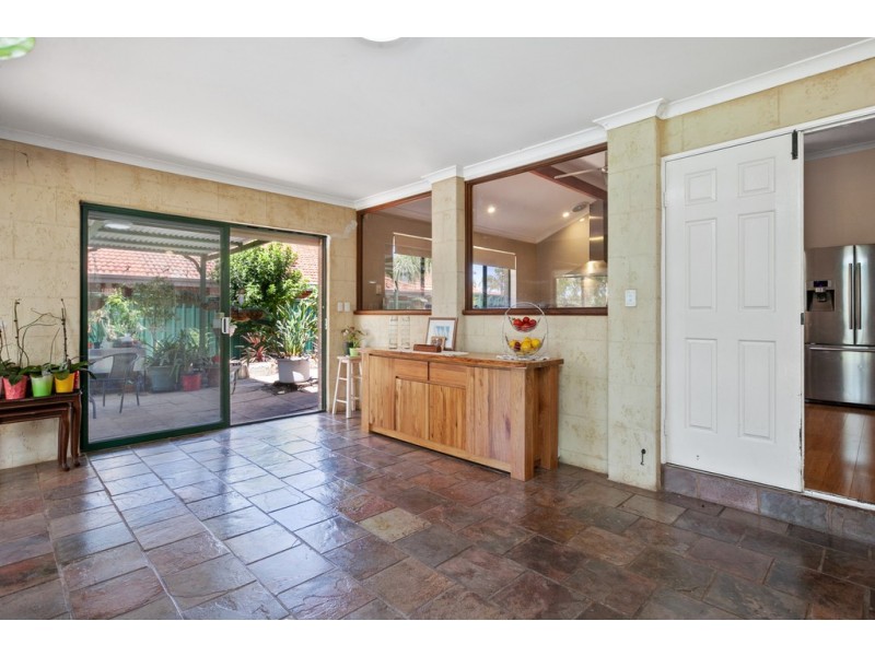 1 Treaty Oak Cove, Bibra Lake WA 6163