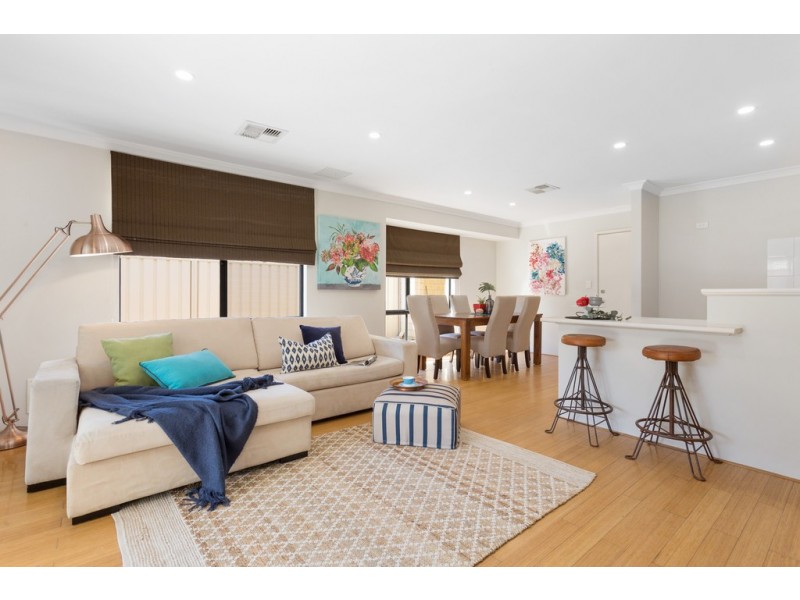 1 Caterpillar Road, Success WA 6164