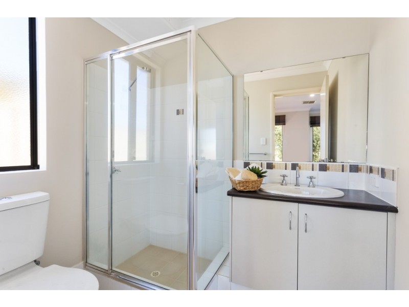 1 Caterpillar Road, Success WA 6164