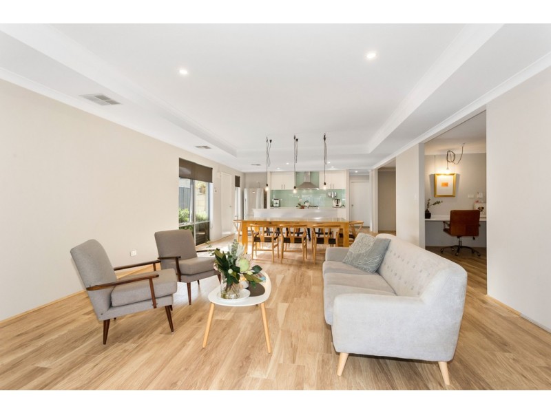 6 Benger Way, Baldivis WA 6171