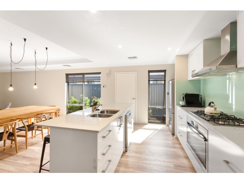 6 Benger Way, Baldivis WA 6171